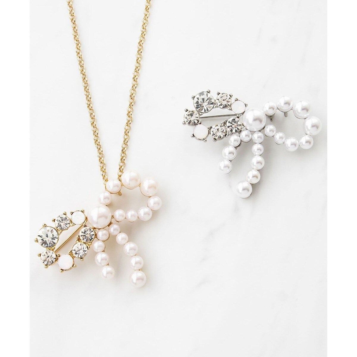 国内配送★TOCCA★リボン＆パール ブローチネックレス 2WAY】PROMISE PEARL RIBBON BROOCH NECKLACE ブローチ