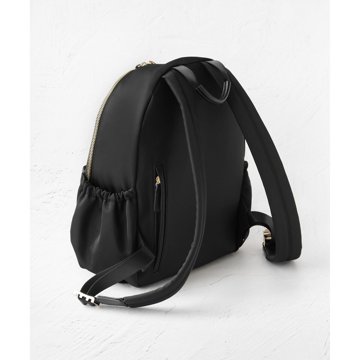 トッカ　tocca ＳＩＤＥ　ＲＩＢＢＯＮ　ＢＡＣＫＰＡＣＫ　リュックサック TOCCA｜【A4サイズ対応・撥水・PCポケット付き】SIDE RIBBON