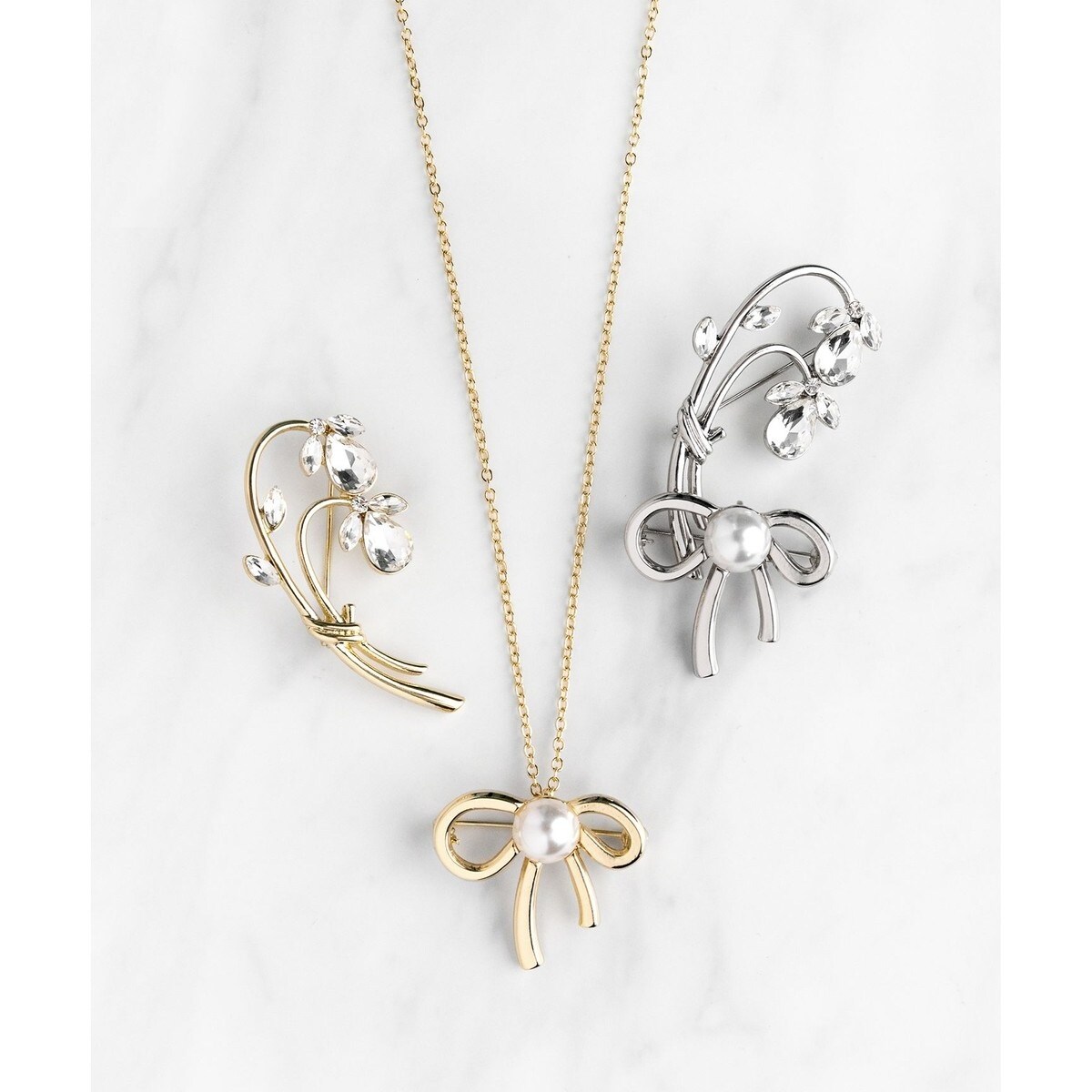 国内発送『TOCCA』2WAY RIBBONブローチ ＆ネックレス Giftにも TOCCA ブローチ RIBBON＆FLOWER BROOCH NECKLACE 2セット