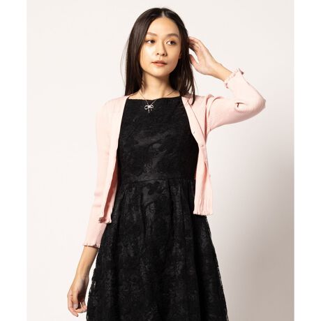 [^ԁFKRTOGS0010]2025 PRE SPRING COLLECTIONSPRING RESONATE XvO ]lCg̏íAƒŐ􂢂ł鏤iłBƂĂ_炩ƂƊ炩ȑfނ̃J[fBKBV[Yg݊ƁAhXɍ킹₷VGbg|CgłB_ȃuÂۂ^A׌Ă܂BƐ̃t肰ȂłBhX̏̉HDɂ͂Bfނ̃vI[o[ƃATuƂč킹R[fBl[g߂łBňFʁLkF聙F