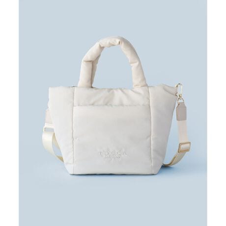 [^ԁFBOTZGM0663]-WEBꕔX܌-CASUAL COLLECTIONy֗ɃAbvf[gTOCCACASUAL BAG COLLECTIONzRELAXROMANTICRZvgɁA鏗̓ɂӂ킵A֗ŃXgXt[ȃACe͂ByWELLNESSzyTRAVELzyDAILYzV[C[WāAsAWAEghAAd烏}C܂ŁA낢ȂofGɃAbvf[gĂyȃobO܂B{fB[nhɒȂČڂɂɂɂӂƂSn悳AghfUC̃Vvg[gB̓x_[⃍[YJ[ɂȂĂĉוT₷؂₩ȈۂB{fB[ƂĂyAtgEwǂt@Xi[|PbgtĎg₷dlɂ܂BO\ȃV_[XgbvŃnYt[fUĆAfC[̂oy₩ɐSn悭ʂĂ܂ByΉẮzEzi10~20cmjEybg{gi500mljydlzE|PbgF2(I[v~1CWbv~1)EO|PbgFWbv~2̏i̓obO{̂ɖȂĂ֌WŁA{̂܂炸ɒ܂ď񂾏ԂŔ[iĒĂ܂BobO̒ʂɐܐcꍇ܂gpĂɏXɓōs܂BobOʂ̊Oςɂ͂قډe͂܂񂪁AB