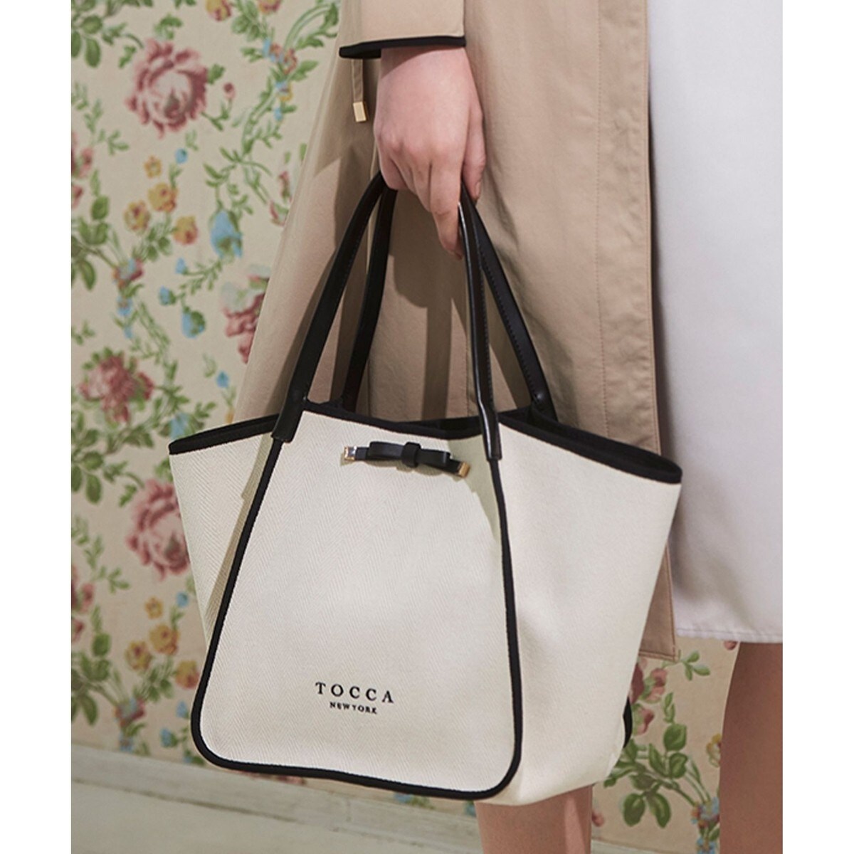 A4サイズ対応】TRIM RIBBON CANVASTOTE トートバッグ | トッカ(TOCCA