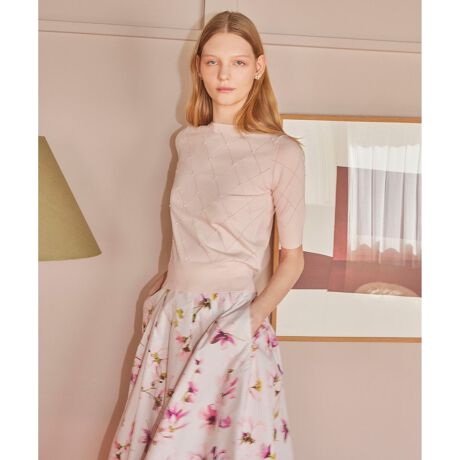 [^ԁFKRTOGM0856]2025 SPRING COLLECTIONSPRINGTIME XvO^C̏íAƒŐ􂢂ł鏤iłBV̂u₩ȑfނł肵tF~jȃjbggbvXłB悢ŁAWPbg̃Ci[ƂĂ􂵂܂B_C̃ACbgƏ̃p[r[YŁAiȉ؂€vXB̓{gXɍ킹₷RpNgȃTCYA͓̘rƉBKxȒŁAlۂȕ͋CɎdグ܂Bfނł肵jbgJ[fBKƍ킹Ē̂łBňFʁLkF聙F