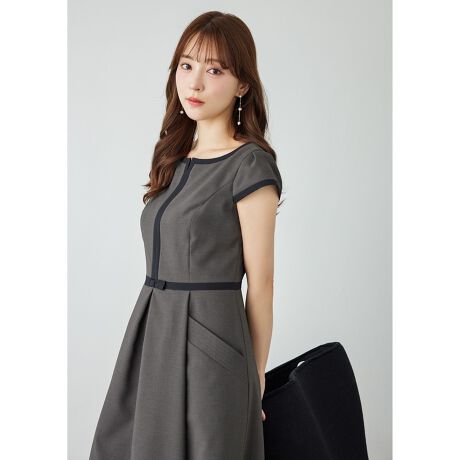 [^ԁFOPTOGM0460]2025 SPRING COLLECTIONRIBBON'S CROSSROAD {Y NX[h̏íAƒŐ􂢂ł鏤iłBTOCCA炵oCJ[ŃVbNȔzFBiŉ؂₩܂BtBbgtÃVGbg͉ȈۂłAX}[gtHۂ|PbgtĂ@\IȖʂ܂BoCJ[ŃC̓fUC͂ƂČ܂BXJ[g̃|Pbg[^bNAȂqbvCɂ邱ƂłAʂ܂Byfށẑ悤ȃi`ƃhCȕ̃lCNt@ubNBVɂȂɂAщHoɂ@\fނłB܂AꕔɃybg{gAbvTCNgpĂ̂ŁAlɂɂDTXeBiułBȂ₩ȃnRVƒǂXgb`ŁAV[EV[YƂ킸gpłDꂽfނłBy@\zL@\fނgpĂ܂Bz鐶ngpĂ܂BňFLkFF