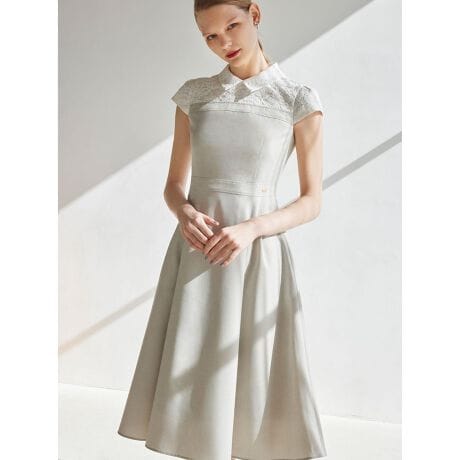 [^ԁFOPTOGM0960]2025 SPRING COLLECTIONLACE A LA CARTE [XAJg̏íAƒŐ􂢂ł鏤iłBrX`F𒅂Ă悤ȃfUC̃hXłB݂łƊȂA[Xgŉ؂₩vXB݃fUC͏ʂA͒ǂƂTCYɂĂ邽߁AݕtfUCȕ₷߂łBVv܂A^bN؂ւċÂۂɁB₷fނȂ̂ŃfC[V[炨HȂǁAƂV[ɂ҂łByfށẑ悤ȃi`ƁAhCȕ̃lCNt@ubNBVɂȂɂAщHoɂ @\fނłB܂AꕔɃybg{g@ۃNYȂǂAbvTCNgpĂ܂Blɂɂ₳fނłB┖ŌyA悢nłBy@\zL@\fނgpĂ܂BňFʁLkFF