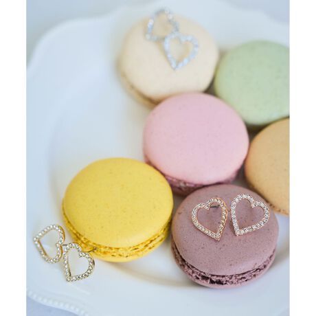 [^ԁFASTZGW0392]2025 FALL WINTER COLLECTIONG^[iȃI[vn[g`[tATOCCA炵@ׂŃNXȃ[hŕ\sAXBn[g̃tH͑lۂcɃfUCBׂȐ΂ԂȂ~l߂Cŕ`郂`[t́A݂}ĔɂȂރk[hWG[̂悤Ȑꂽ܂łB傫悭A؂₩ƒ₷DoXłBuSJāvƂւ̏jӖƂ邨̂悤ȃACeɂ́AǂȎSƂ߂ĂقƂ̑z߂Ă܂BICp̃bsOACe@bsOLbgiʗjpӂ܂BE|XgELb`̓T[WJXeXgpAAM[̕₷lzĂ܂BXeX͕\ʍdxɍAnoɂĂ܂BϐFȂvŕHMɋAAM[̋NɂfނłBɁhT[WJXeXh͓ɃAM[ɂ߂ĒႢ߁AːjȂǈÂɂpĂ鍂fނłBSĂ̕ɋAM[oȂƂۏ؂̂ł͂܂B\߂B