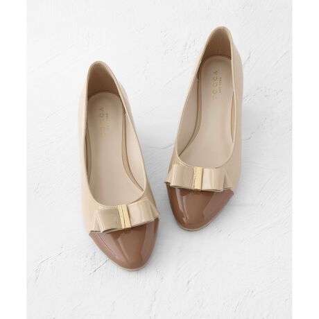 [^ԁFSETZGW0500]2025 FALL WINTER COLLECTIONbɃ{`[tJppvX́Ab`ȕ\ƝEhʂ𕹂ACeB߂Ȃ@ׂȃrW[łǂ؂₩܂Ƃ{^CvƁASS[hANZg̗̊̂郂_ȃ{^CvA2ނ̃fUC葵AJ[ɂĂ\R[fBl[g̈Ⴂy݂܂Bx[X͌򊴂J[̈قȂ2ނ̑fނgpubLÕfUCBŜGKgȃjAXɎdグAJWAɂȂ肪ȃCACeNXłق̂tF~jɃAbvf[gĂ܂BI[ZeBbNȃfUCȂ̂ŃXJ[g͂pcX^CƂDBV[YꂪǂƂ̂𒸂Ă،^gpAnʂƂ̐ڒnʂ̑EFbW\[ɂ邱ƂŁAz[hE芴L[vBɒ̖DڂɎ~e[vtĖhtoAɂCɂ܂B悢q[⒆̃NbV͕₷ɂdlBʋ΂ł􂷂lłꂢڂȃfBe[AJ̓fGɍʂASƂ߂Ă܂BETCYF35-22.536-2337-23.538-2439-24.5Eq[F3cm