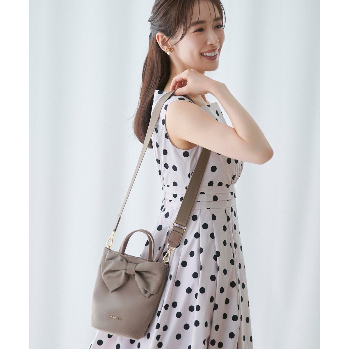 【美品】【TOCCA】撥水 RIBBON KNOT ボディバッグ ナイロン TOCCA｜【撥水】RIBBON KNOT BODY BAG ボディバッグ | Rakuten