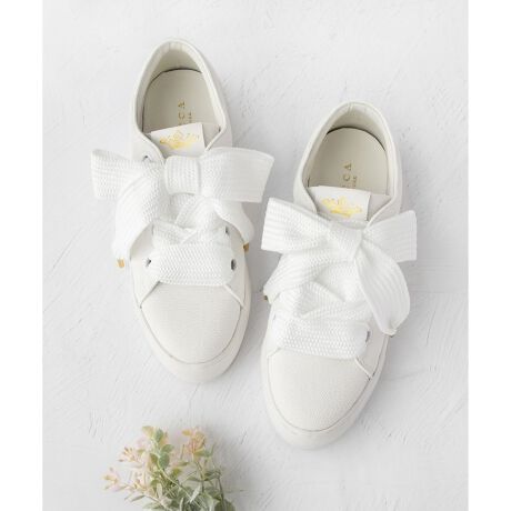 [^ԁFSETZGW0090]2025 FALL WINTER COLLECTIONL̃V[[XANZgɂȂAx[VbNȃLoXXj[J[BRԂő傫ڃ{̂悤ȌŁAVvȃfUCÖڃ[hɃAbvf[gByʂȂ4cm̌Ȃ̂ŃX^CAbv܂B^̃S[h̃NESANZgɁBꂢ߂ȃs[XȂǂ̃tF~jACe͂AsVcfjȂǂɂƍ킹̂߂łBETCYF35-22.536-2337-23.538-2439-24.5E\[F4cm