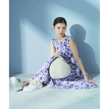 [^ԁFOPTOGA0050]2025 PRE FALL COLLECTIONSEA SPRAY V[ Xv[̏íAƒŐ􂢂ł鏤iłBgłۂɍ炭AC[WăOf[Vɐʂŕ`ꂽAu₩ȃvghXłBWFȂߐF|CgɎgpĂ̂ŁAڂ₯nۂɎdグ܂B߂̈ʒuɃEGXg؂ւArʂŃX^CAbvBẽ{́AVGbg኱AWXgł悤ȎdlɂȂĂ܂BXJ[g͂Ղƃ{[Ƃĉ؂₩ȃVGbgɂĂ܂Byfށzȃhbĝ悤ȃACbgA\鐶ngpĂ܂By@\zL@\fނgpĂ܂BňFʁLkFF