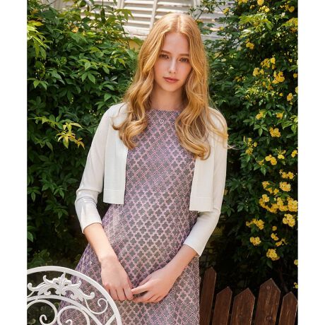 [^ԁFKRTOGA0010]2025 PRE FALL COLLECTIONAIRLY WINGS  BOLERO GA[ EBOX {̏íAƒŐ􂢂ł鏤iłByfނ̃Vvȃ{łBV[g̃fUC͏炵VGbgɂȂA邾ŃGKgȈۂ^܂By₩ȑfފŁAtĂ̋G߂ɂƉHD̂ɂ҂BhXƍ킹ƂƊvXĂ܂BobN̒ɏŗ[΍ɎĂقǁARpNgŌy₩łBЂ₩ȃ̓gĥŃp[eB[V[ɂ􂵂܂Bm002J[ñJ[̂݃łByfށzm002J[n炩łȂ₩ȑfށBĝɂ悤ȗo₷AG肪ǂƂG܂BiȌ򊴂hX̉HDɂ҂łBm̑J[nVɂȂɂ₷fށBn肫Ɗo܂By@\zڐG⊴̂fނgpĂ܂BO90%ȏJbg鐶n悤Ă܂BňFʁLkF聙F