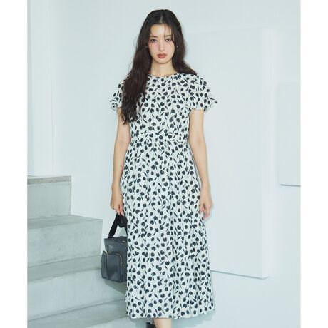 [^ԁFOPTOGA0030]2025 PRE FALL COLLECTIONLITTLE TULIP g`[bv̏íAƒŐ􂢂ł鏤iłBVɂȂɂyW[[bgfނɁAȃ`[bvvg܂BL[gȃ`[tȂmg[̔zFőlۂۂłB߂ȃEGXgʒuA̘rӂƉB鑳AKxɏ߂ȋ݂̊JŁACɂȂ镔Jo[BƊ̂ŁAANZT[q[̂Cŉ؂₩ȃV[ɂ߂łBEGXg̓SŃNV[ȒSnłBƂĂyƂĂ̂Ő^ĂӉĂɂAHD莟1NʂĂ܂Byfށz|GXe100%ŁAƂGŃh[vYłBɂЂƗhGKgo܂BN₩ōׂfUCFYȑfނłBy@\zL@\fނgpĂ܂Bẑ鐶ngpĂ܂BňFLkFF