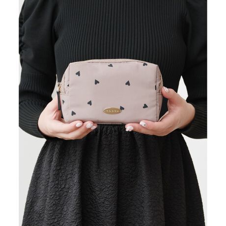 [^ԁFPCTZGW0191]2025 FALL WINTER COLLECTION{fB[̃n[gDȂÂƔȃ|[`Bn[g͂cőlۂtHɂAx[XJ[Ƃ̃RgXgTOCCA炵ANZgɂȂĂ܂B}`肠莩tHȂ̂ŁAڈȏ̎[́Bʋ΂₨oAgxV[Ȃǂ֗ɑfGɍʂĂ܂BtF~jŃNXȁASƂ߂ACeЂɎĂBydlzE|PbgF1(I[v)