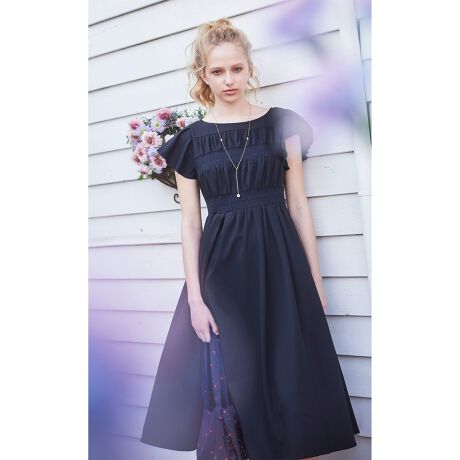 [^ԁFOPTOGA0130]2025 PRE FALL COLLECTIONSMOCKING EMBROIDERY X[LO GuC_[̏íAƒŐ􂢂ł鏤iłB炵Ă_炩ȃVGbgAy₩ȑfފœтɂӂƍL؂₩ĂAtX[uƃV[OfUC|Cg̃hXBJ[2FWJBf[g₨oɂ҂ŁAANZT[Cς邱ƂŃJWAɂGKgɂȂsNJ[Bd₨ql̍sȂǁAƂV[ɂ߂̃lCr[J[܂BȂKxȌ݂̂W[[bgfނ́AXgb`邽߁AƌłSn͂ƂĂNV[łByfށzׂV{iʁĵ}bgȎŁAiȈہBVɂȂɂh[vIBXgb`Ă蓮₷ԂłKłBy@\zL@\AXgb`AڐG⊴̂鐶ngpĂ܂BO90%ȏJbgfނgpĂ܂BňFʁLkF聙F