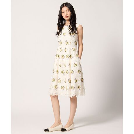 [^ԁFOPTOGA0100]2025 PRE FALL COLLECTIONPASSION OF LACE pbV Iu [X̏íAƒŐ􂢂ł鏤iłBx[XƂȂPF̃P~J[X̏ɁAu[P̑FhJd˂ȂƂґȎhJt@ubNhXBǂ݂AP~J[XL̗ȂȃVGbgBEGXg̓MU[悹ĂӂƂXJ[g̃VGbgɂA_Ȑ̃XJ[XŋÂۂɂĂ܂Byfށz̓Iŉ؂₩ȕ\łBiő݊܂B^ꂵɂVGbgۂ₷̂Ő₨rIȒPłBy@\zL@\fނgpĂ܂BňFʁLkFF