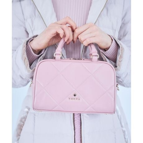 [^ԁFBOTZGW0390]2025 FALL WINTER COLLECTIONgh鉡̃tHƂƂɁAm[uȂ܂⃊NXȃfBe[~j{XgobOBjAẌقȂlXȎ⃊{MIXĐDグubNET[sNcC[h́AfB[ȑlۂ܂ƂfފBgɒ邾ŁAX^COɃANZT[̂悤ȉ؂₩ȃGbZX炵ĂfUCɎdオĂ܂BubNEsN̋vLǵAǂ_ȕ\Ə炵܂ƂI[ZeBbNȕ͋CɁBǂȑNXAbvĂ閜\͂łBRpNgȂ̂ɃX}zⒷz錩ڈȏ̎[́BVt@Xi[tŁA\ȂȃV_[XgbvŃnYt[AlXȃV[ł̎g₷ɂzĂ܂B̃obOɂ܂łP悤ɁEEEƂ肢߂ACełByΉẮzEzi10~20cmjF̂݁ZEybg{gi500mljFZydlzE|PbgF1iWbvj