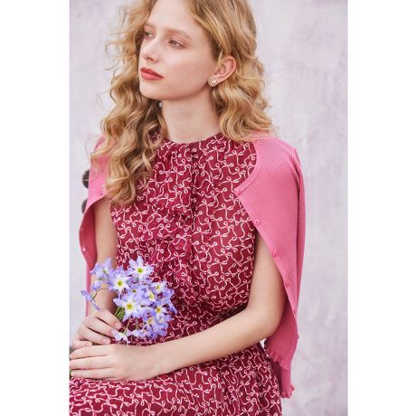 [^ԁFBLTOGA0210]2025 FALL COLLECTIONRIBBON AND RIBBON {Ah{̏íAƒŐ􂢂ł鏤iłB{`F[ɘA˂Ċ􉽊w͗lɌAVѐSfUC̃vguEXłByă͂kɃvg{āAlۂ̒ɉ؂₩vXĂ܂BT߂ȃgpāAItBXȂǂ̂ƂV[ɂ₷1ɁB̃t͑_ŔbtBVbNȃvgƉ𗼗܂Bfނ̃XJ[gɃCăs[XɒȂAAEgŃVvȃpc킹߂łB505FubNñt̓ftHg摜̂悤ɗnF̃fUCɕύXɂȂ܂Byfށz@ׂȓA̓IȃV{A؂₩ȃ˔\LȑfނłB̊pxɂĕ\ς܂By@\zL@\fނgpĂ܂BňFLkFF