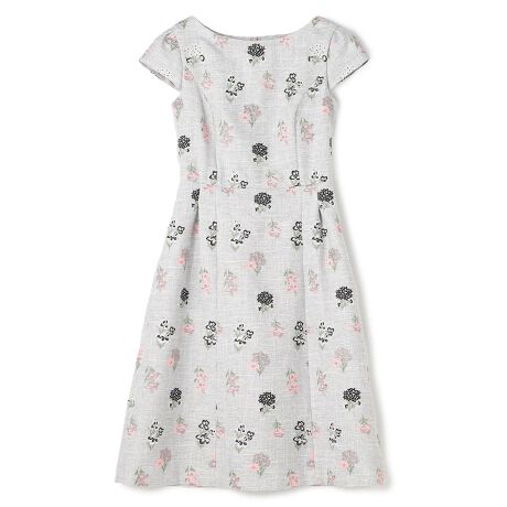 [^ԁFOPTOCA0312]2024 FALL COLLECTIONENGLISH GARDEN CObV K[ft@V[ȃcC[hɎhJ{TOCCA炵hXłBG̃e[}ɍ킹āACObVK[fyމȏ̃C[Wł肵Ă܂Bt@ubN؂₩Ȃ̂ŃtBbgtẢVGbgŎhJۗĂ܂BňFʁLkFF