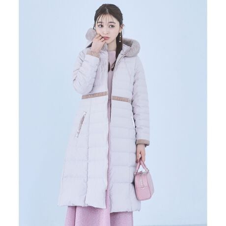 [^ԁFCMTOGW0110]2025 WINTER COLLECTIONHEART SHOT n[g Vbg̏íAƒŐ􂢂ł鏤iłBNlCւATOCCAԂ̍׌VGbg͂̃O_ER[gBN̓t[hɃtFCNt@[vXAtF~jŃGKgȈꒅɎdグ܂B܂At@Xi[Wt@Xi[dlɃAbvf[gB̃t@Xi[Jł邽߁A₷łȂA{gXɍ킹ăVGbg̒łAX^CO̕L܂BTOCCA炵Eς̂AɎ{ꂽxxbge[v⃁^p[c̑@ׂȃANZgBT߂Ȃ̂fBe[Al̏̑ɋCiƉ؂₩YĂ܂Bt[h͎O\ȎdlƂȂĂAJWAȒȂtH[}ȃV[܂ŕLΉBdwZsATȂǂ̂Ɗ߂ʂł́At[hOƂłNVJŐꂽۂɎdオ܂Bfނł肵V[g̃_E܂Byfށz_E͋C𑽂܂ނߒfMۉh\łB܂AyʂŃfC[ł̒p߂łKxȃnƌ^ꂵɂŔtHL[v܂By@\zL@\fނgpĂ܂BňFLkFF