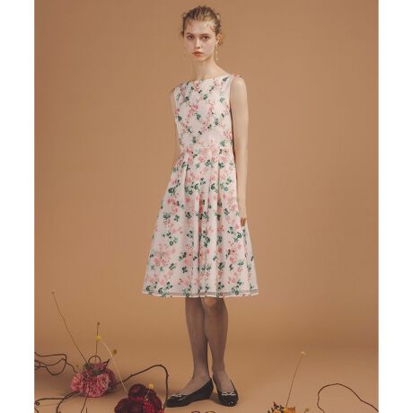 [^ԁFOPTOGW0400]2025 WINTER COLLECTIONNO THORN ROSE m[ \[ [Y̏íAƒŐ􂢂ł鏤iłBTOCCAȂł͂̐ꂽGKXۗA؂₩ŋCiӂI[KW[hJhXB̃hX̃CXs[VƂȂ̂́AugQ̂ȂKNvBڂ̉؂₩łȂAl₳ݍނ悤ȏ_炩ƁAĉzƂ𕹂v`ȂAJɎdĂ܂BŜɂꂽ@ׂȎhJ́ARɋւƐLтĂKN̐͂ƗD낳\Bƍ炫ւԁX́AʂȈɈۓIɍʂ܂ByfށzɂȂɂӂƌy₩BhJN₩ɉfAI[V[Yp\BlXȃV[Ŋ􂷂fނłBy@\zL@\fނgpĂ܂BňFʁLkFF