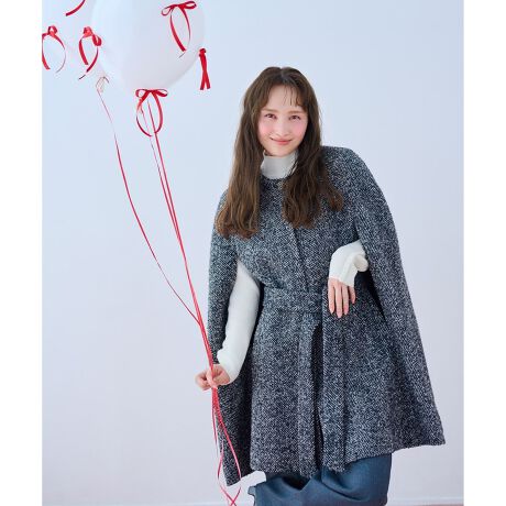 [^ԁFCOTOGW0155]2025 WINTER COLLECTIONSNOWBERRY POCKET TWEED Xm[x[ |Pbg cC[hEIɂLȔBYn̐ncƂɃ[v̎DăcC[hɂ܂BQFg̃VbNłƂۂ̃cC[hłATOCCA炵ÂfUCƒa܂Bgh̃|`^CṽR[ǵAтɃjAXς闧̊~̑̃ANZgɁB͂Ƃ邱ƂŁAԂꊴ͗}A̒łX^CbVɂȂ悤ɂ肵Ă܂B܂AEGXgɋñxgʂANZgɂĂ܂ByfށzBỸE[fށBG̗ǂƒǂ򂪓IłBy@\zL@\fނgpĂ܂BňFʁLkF₠聙F