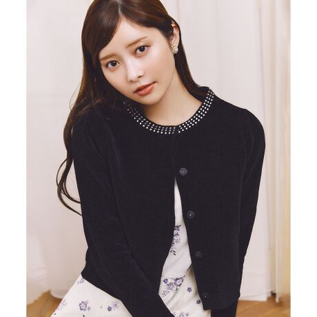 [^ԁFKRTOGW0500]2025 WINTER COLLECTIONMIDNIGHT VELVET ~bhiCg xxbg̏íAƒŐ􂢂ł鏤iłBgĥxA͂́̕A[gpjbgWPbgB\nɂ͏_炩ȃ[Aɂ̓Xg[ggpA\ʂ̂ӂƂۂȂAƂdオɁBڂ̉ƁAp̈芴𗼗Jȕ҂ݐ݌vB݌ɂ́A܂ŃlbNX̂悤ɏȃrW[Ƃ炢AiȋPvXB[L̗D򊴂́A}bgȎȂ~̃t@bVɒ悢ANZg^܂Bꂢ߃X^C͂AfjȂǂƍ킹ăJWA_EȂ߁ByfށzVFj[[Ƃ_炩ȎGƍ̂򂪓̑ɗDꂽfނgpBۉEzEϋvɂDĂ܂BňFʁLkF₠聙F