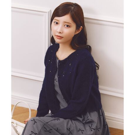 [^ԁFKRTOGW0510]2025 WINTER COLLECTIONMIDNIGHT STAR ~bhiCg X^[̏íAƒŐ􂢂ł鏤iłBӂƏ_炩ȃwAfނӂƋC܂񂾂悤Ȍy₩ƁA_炩ݍ܂悤Ȕ肪͂̃wAfނɁA@ׂȃr[YhJꗱꗱJɂA}eBbNȕ\̃J[fBKB߂ÂȖC[WfUĆAۓIŃwÂӂӂƂёA~炵GߊYȂAŌy₩ȒSnĂ܂B܂AԂꂹAƂVGbgł܂B؂₩ȑ݊ȂAg[ł܂Ƃ߂Ă邽߁AfC[ɂ͂AʂȃV[ɂi悭YĂA~̃[h[uɉꒅByfށzwÂȂłŏ㋉̃X[p[LbhwAgpĂA`N`NȂ_炩y₩ȑfށBwǍ򊴂ƕێ܂BňFLkF₠聙F