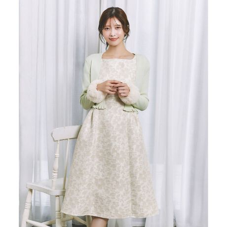 [^ԁFOPTOGW0515]2025 WINTER COLLECTIONMELANGE PETAL W y^̏íAƒŐ􂢂ł鏤iłBTOCCAȂł͂̊AIWĩWJ[hfނgpʂȃhXBF̎I݂ɐDĕ`ꂽԕ́A܂Őn̏ɂƕяオ悤ȑ@ׂȕ\A؂₩̒ɂƉs܂BVGbǵATOCCA炵L肷ȂtBbgtACBEGXg߂ȂAXJ[gɂ͒悢AX^CAbvoX̗ǂ݌vƂȂĂ܂BÂƂƊ˔Al̂߂̉hXłB2FWJ̏iƂȂ܂B515:Cn11{ɓח\ƂȂ܂Byfށz܎ŕ\Ă~bNXWK[hłBɃXuƑF̎gp邱Ƃŕ\ʊƑFo܂B\ǂ芴łBy@\zL@\fނgpĂ܂BňFLkFF