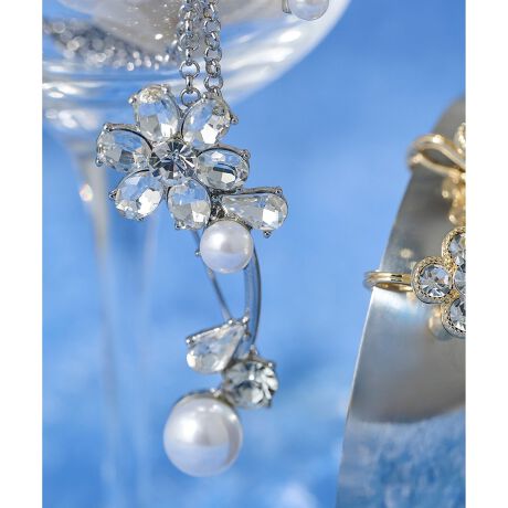 [^ԁFASTZLM0021]2026 SPRING SUMMER COLLECTIONzƍ炭fCW[̔pǂu[`lbNXBꂽVvȃtHŁA召lXȃJbeBÕrW[⑶݊̂p[̑gݍ킹ق̂tF~jŃ_Ȃ܂fo܂Bǂȕɂ킹₷AZj[V[̃VvȃhX̂قR[gjbg̃|CgƂčʂYĂ܂Bu[`ƂĂ͂AO\ȃ`F[ŃlbNXƂĂgQWAỸACeBgɒ邾œA؂ȂЂƂƂASƂ߂Ă܂BICp̃bsOACe@bsOLbgiʗjpӂ܂B