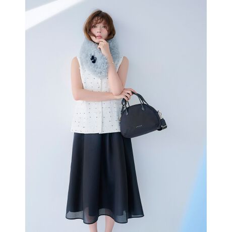 [^ԁFSKTOLS0095]2026 HOLIDAY COLLECTIONIN VEIL C x[̏íAƒŐ􂢂ł鏤iłBI[KW[fނgpXJ[gBy₩ŏ_炩ȕ炵؂₩Ă܂BEGXgL^bNfUCɂA悢{[܂AGKgƂƊ𗼗Ă܂BuEXƍ킹΃IP[WV[ɁAjbgJbg\[ƍ킹΃fC[ɂf閜\ACełBR[fBl[gɌy₩ȓƏ炵_炩YĂꖇłByfށzCgEFCgȂ痧̓IȃtH\\ȃI[KW[łBKxȓA}߂Ȍ򊴂܂By@\zL@\fނgpĂ܂BňFʁLkFF