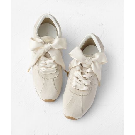 [^ԁFSETZLM0003]2026 SPRING SUMMER COLLECTIONg_ȃjAXgh̃XEF[hCNXj[J[́Aق̂tF~jłقǂ悭X|[eBB^̊~߂{܂ł߂̃\[TCĥ肰ȂCAJWAɂȂ肷X^CbVȃfUCB}bgȌ̂TȇڃV[[XEsLÕfBe[Öڂ̃GbZXƂȂA͂тɐSƂ߂X^CÕANZgƂčʂĂ܂B芴ŷŁAfC[̂o͂AsȂǂɂœKBJWAȃR[fBl[gɂ̓tF~jvXoAhXXJ[gɂtBbgXj[J[łBy@\zEL@\fނgpĂ܂BE@ۏ̓̍׋ۂ̑B}V[gĂ܂B