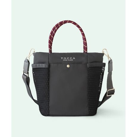 [^ԁFBOTZLM0602]-WEBꕔX܌-CASUAL COLLECTIONy֗ɃAbvf[gTOCCACASUAL BAG COLLECTIONzRELAXROMANTICRZvgɁA鏗̓ɂӂ킵A֗ŃXgXt[ȃACe͂ByWELLNESSzyTRAVELzyDAILYzV[C[WāAsAWAEghAAd烏}C܂ŁA낢ȂofGɃAbvf[gĂyȃobO܂BbṼ|Pbg⃍[v^CṽnhȃANZgɂȂiCobOB{fB[͂ƂĂyAO\ȃXgbvŃnYt[܂BCRp[gg͓Vt@Xi[tŁA\ɂ͑O㍶ESĂɃ|Pbg𑕔BRpNgɌăybg{gⒷzAE[͂ɗDꂽobOɎdグĂ܂BI[ubN̂قAnh̃[vƃ{fB[̃J[RgXg𗘂X^CbVȃoG[VCibvBfC[̃X^COɔƃ[eBeB[肰ȂvXĂACełByTCNfނɂāzÂȂƖԂiCn̐؂[ȂǂꂽTCNiCBΖw̏}AVR̕ۑGlM[yщʃKX̔roʂጸȂǁAۑSɔzꂽyʂϋv͂fނłB*GRS(Global Recycled Standard)̔F؂lyΉẮzEzi10~20cmjEybg{gci500mljydlzE|PbgFI[v1EO|PbgF3ibVI[v2EzbN1j