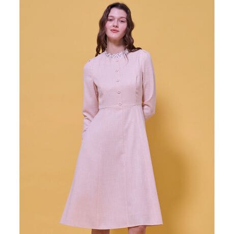 [^ԁFOPTOLS0085]2026 HOLIDAY COLLECTIONWHIPPED CREAM CAKE zCbv N[ P[L̏íAƒŐ􂢂ł鏤iłBiȃcC[hfނgpNVJȃhXBtg̃{^Ǝ񌳂Ƒɂ͑@ׂȃ[XA[ȕ͋C̒ɉȃANZgYĂ܂BVGbǵAEGXgƍiȂ琞ɌĒ悭LtACBƊۂȂAɍ킹ėhVGbg͂łBtH[}ȃV[ɂ͂AANZT[킹Ή؂₩ȃIP[WɂΉłAl̂߂̐ꂽꒅłByfށzcC[h̕\ʊiŉ؂₩ȕ͋CBKxȃnƂȂ₩fނgpB炵VGbgo܂By@\zL@\fނgpĂ܂BňFʁLkFF