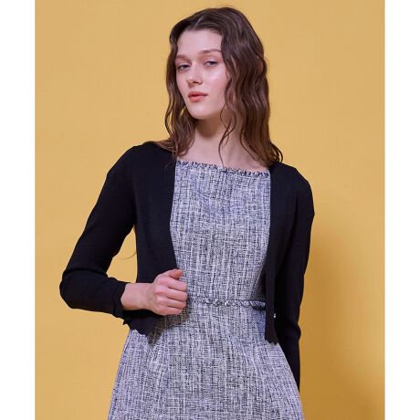 [^ԁFKRTOLS0093]2026 HOLIDAY COLLECTIONSCALLOPED JEWEL XJbvh WG̏íAƒŐ􂢂ł鏤iłBƐ̃XJbvfUCiĂm[J[{BRpNgȏ䊴łƂۂɎdグAs[XhXɍ킹ătH[}ȏɂӂ킵ꖇBOẴfUC͋AANZT[ƂQłB܂ÃJ[uCRƃEGXgʒu邽߁AX^CAbvʂ҂ł܂BTVvȃ|PbgfBe[A肰ȂivXB悢݂̂fނŁAƊۂȂy₩ɁBjbgL̏_炩ƐLkŁAԂ̒pKɉ߂܂ByfށzȂ₩ŗ̂fށB_炩ȔGƏiȂق̂Ƃ򊴂܂BKxȃn̂ŃVGbgYɕۂy₩BɃtBbgXgb`蒅SnǂłBňF߁LkF₠聙F