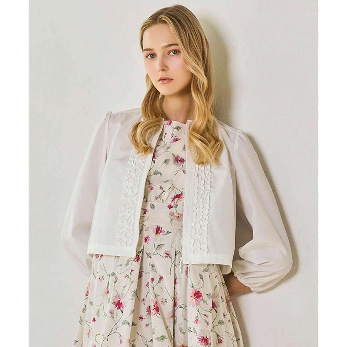 トッカ(TOCCA) レディース アウター・ジャケット・コート の一覧