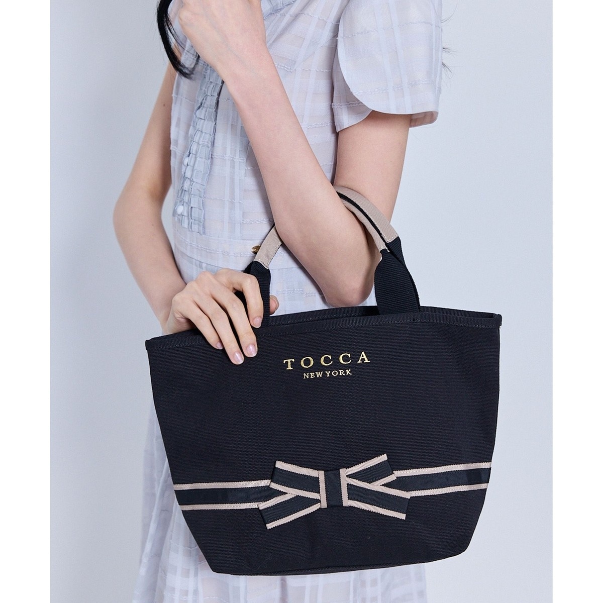 BOW BRIDGE CANVAS TOTE トートバッグ【星風まどかさん着用】 | トッカ