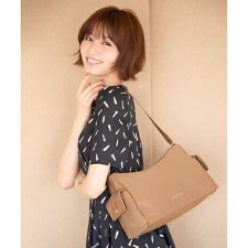 トッカ(TOCCA) レディース ショルダーバッグ・メッセンジャーバッグ の 