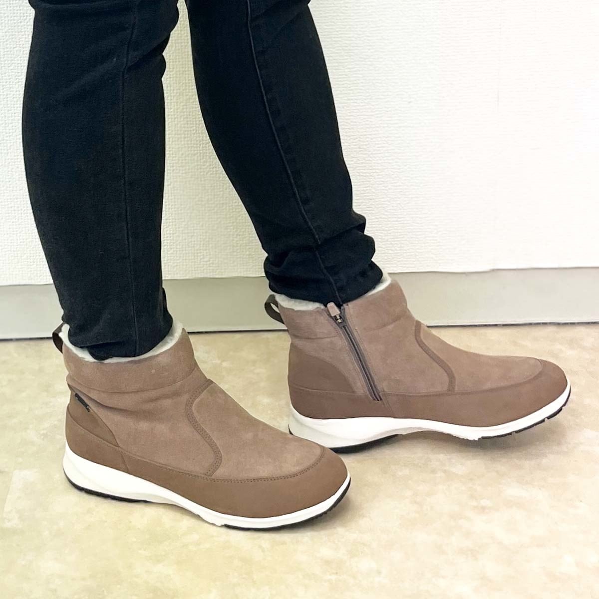 [}C]fB[X yGORE-TEXzmadras Walk JWAu[c/}hXEH[Nimadras Walkj I[N