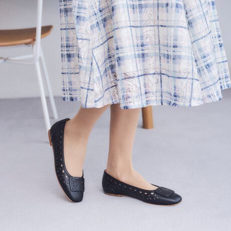 [^:DML3101]ȃJbg[NfUCƃobÑXNGAoGV[YłBׂȓ]ʔvg{ĂAق̂ƋPƂŏiƉ؂₩oĂ܂By₩ŃGKgȈۂ^AǂȃR[fBl[gɂ҂ȈꑫłBJ[BLA͓]ʔ