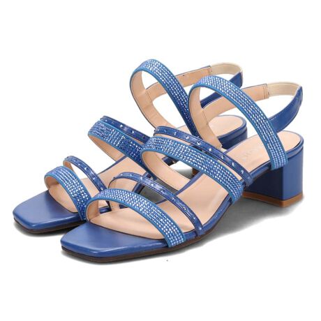 [^:DML8809]MODELLO gh̍׃XgbvT_ŁAdCXg[XgbvIłBт₩ȃCXg[ɉ؂₩܂Bׂ߂̃XgbvāAGKgȈۂ^܂BVvłȂ瑶݊̂fUCȂ̂ŁAJWAhbV[ȃR[fBl[g܂ŕL􂷂ꑫłB