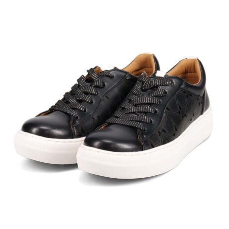 [^:DML6051]ɐlĈLeBO[JbgXj[J[̐V삪oꂵ܂BV[ÝA[U[JbgŁ炢Al킢fUCɎdグĂ܂BɁA̒ނgpĂAX^CAbvꂵ|CgłB