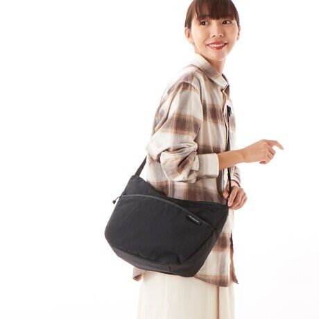 [^:010132450]fC[珬s܂ŁAyĎg₷JWAobOV[YłBlqLĎgATCYfUCႢ̂낢ŎĂ݂EEELɒĂAŋ@\IȃJWAobOłBfނ̓TCNiCgpDɓȈkHsƂŁAi`ȃBe[Wۂ\AƓ̍xȕƃ}bgȎdオɂȂĂ܂B܂AREŕɂւ̉eOtbfgpĂȂC-ZEROH{Ă܂Bɖ܂gpɁA\ʉH̓\邱ƂŊׂyTXeBiufނłBU L[u Iu Gt@the cube of ef@}VEGhEîCɓo^ēׂ݌ɂ킸ȎAN[|Z[̊JnȂǂm点܂BЂo^肢܂BuĥCɓo^ViēׂȂǂm点܂BЂo^肢܂B