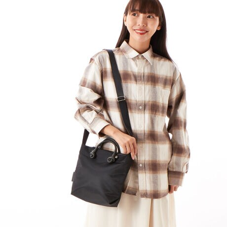 [^:010162150]fނ̓TCNiCnɁA\tgȋvgpĂ܂BVvȃX^CɁAťіڂ|CgɂȂĂAvFRrl[VڂACeɎdオ܂BJWAA炵˔obO͕igɂ҂łU[nh\tgŎ₷AyĎg₷fC[V[YłBU L[u Iu Gt@the cube of ef@}VEGhEîCɓo^ēׂ݌ɂ킸ȎAN[|Z[̊JnȂǂm点܂BЂo^肢܂BuĥCɓo^ViēׂȂǂm点܂BЂo^肢܂B