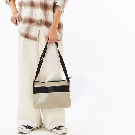 [^:010183000]̗͂ǂfނgAłJłCɂgobOV[YłBȐnɂoub̕\ʉH{ngpĂA\tgȃGî悤ȎƁA[݂̂FVNȈۂ̃obOɂȂ܂B@\ƃfUCۂApIȂƂ낪|CgłBd┃ȂǕigƂĂɕ֗ŁAVɍEꂸ̂ŁAZT|[gĂfC[V[YłBU L[u Iu Gt@the cube of ef@}VEGhEîCɓo^ēׂ݌ɂ킸ȎAN[|Z[̊JnȂǂm点܂BЂo^肢܂BuĥCɓo^ViēׂȂǂm点܂BЂo^肢܂B