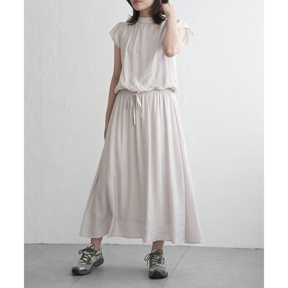 美品✨アルマーニコレツィオーニ　マキシ ドレス　高級　リボン　42　大きいサイズ 美品✨アルマーニコレツィオーニ マキシ ドレス 高級 リボン 42
