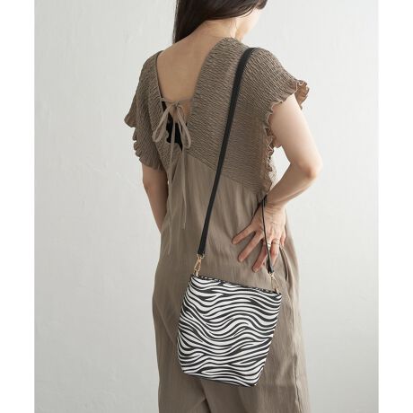 [^ԁF29710756]ۓIȃAj}ŃR[f̃|CgɂȂV_[obOIRpNgȃTCYłƂoɂƎg܂ByfUCz[uA{fBO[̃JEAqE͒Ԃ̂̂ƃmg[2FWJłBy߃R[fBl[gzVvȃJWAR[fɂ҂IR[f̃ANZgƂĎgACełBInstagramɂċߓ\̃ACe⃋bNЉĂ܂Bvence_sharestyle