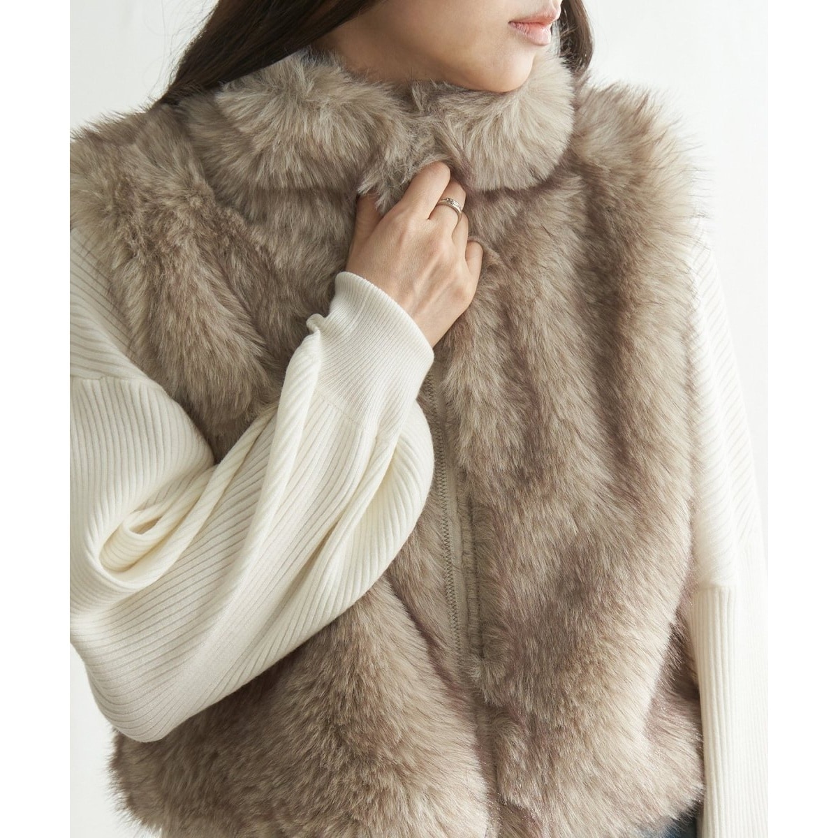 レディース ダウンベスト（中綿含む） (ショート丈) の一覧 | マルイ