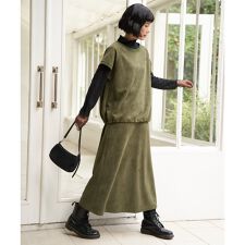 スエードポンチロングスカート