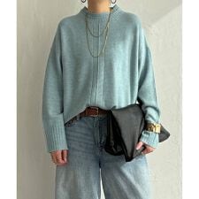 透かしラインバックスリットニット