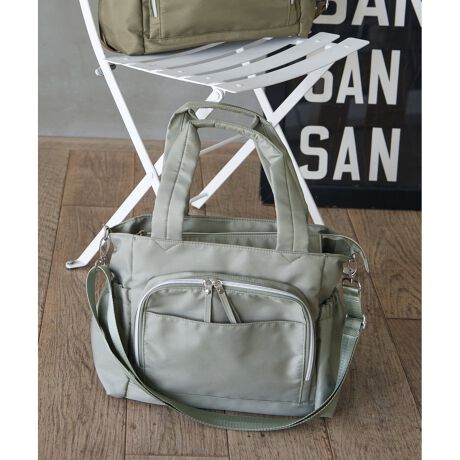 [^ԁF30294767]v8̃|Pbgt@\IȃfUCɉAg[gƃV_[2WAYŎg֗ȃobOłBA4TCY[ł邽߂dV[ɂyfށzʓIȃJoydグyʑfށByfUCz2WAY̑[|Pbgtg[gobOBxgt2WAYfUCłBy|CgzyfނgpobOyʉBVʃt@Xi[tŉוSłB